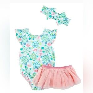Turtle Swimsuit / 6-9 months / includes tutu & bow 🐢🎀 (Reversible with s…